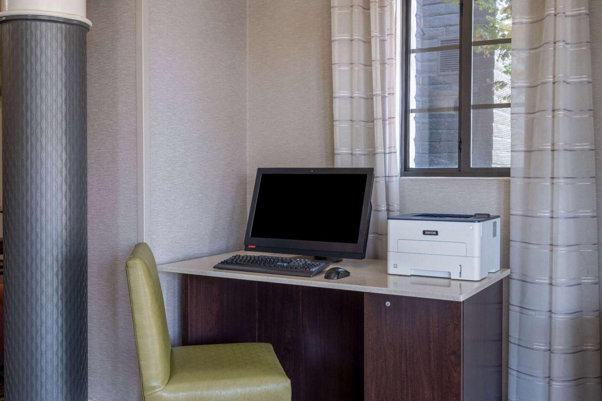 La Quinta Inn By Wyndham Sacramento North Carmichael Εξωτερικό φωτογραφία